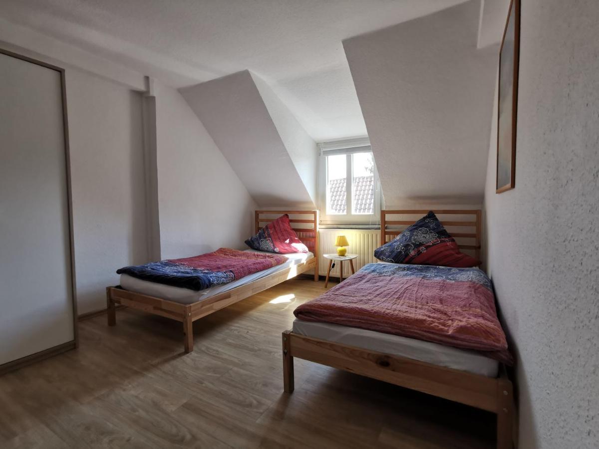 Hotel-Pension Zum Hirsch Hattersheim am Main Exteriör bild